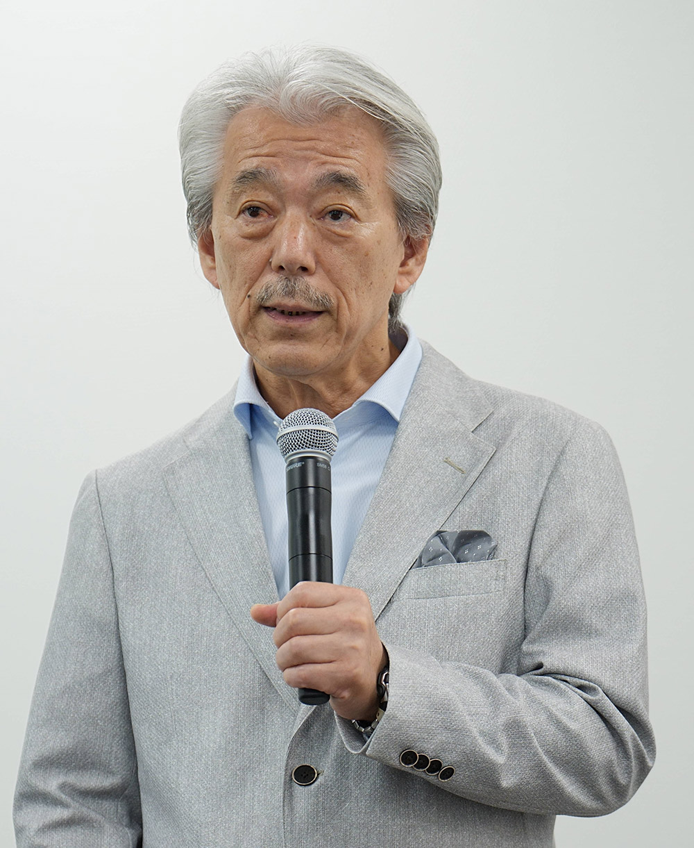 日本歯科医師会　特別講演